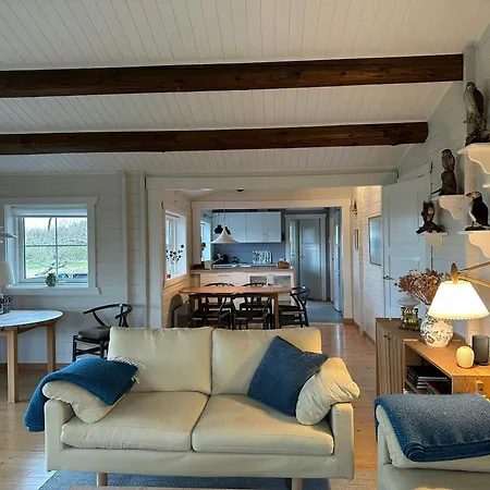 Live By The Sea With 180-Degree Unobstructed Views Tisvilde